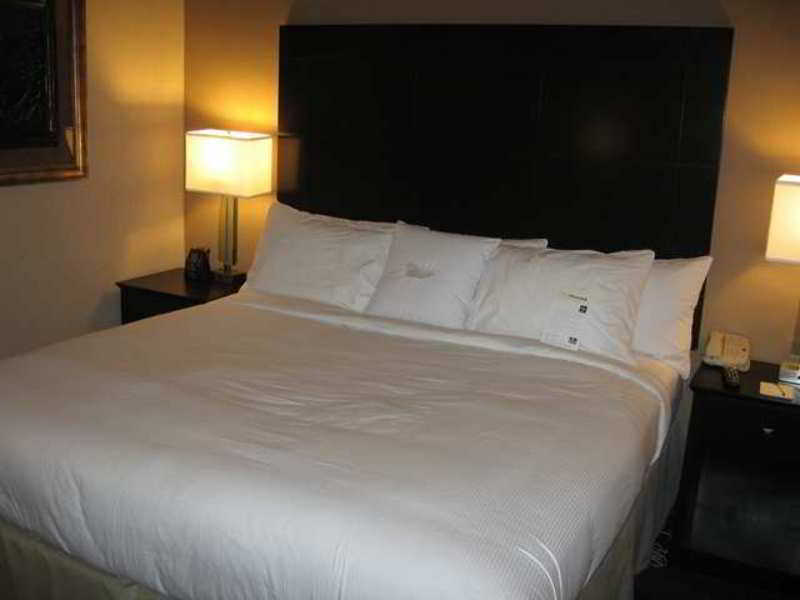 Homewood Suites By Hilton Indianapolis Downtown Rom bilde